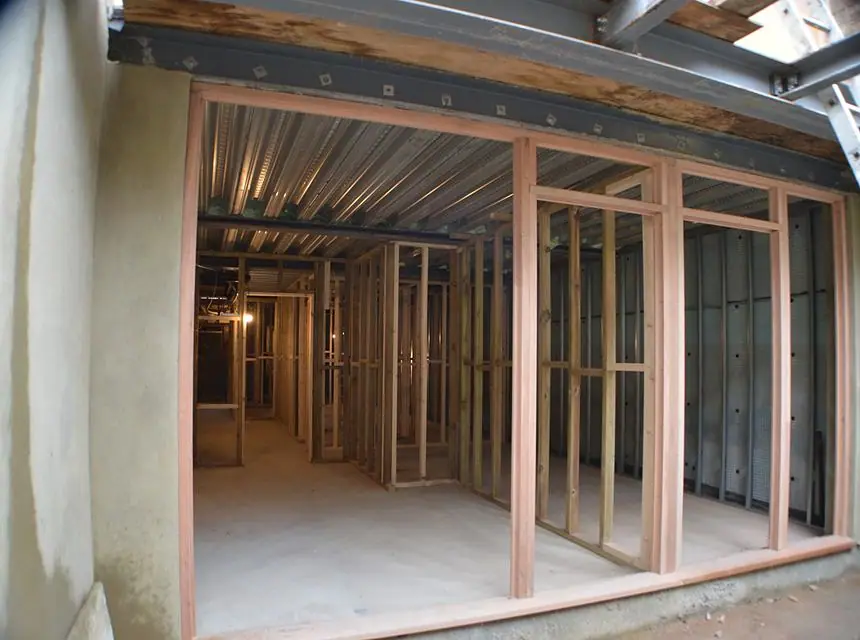 Steelwork and propping during the conversion