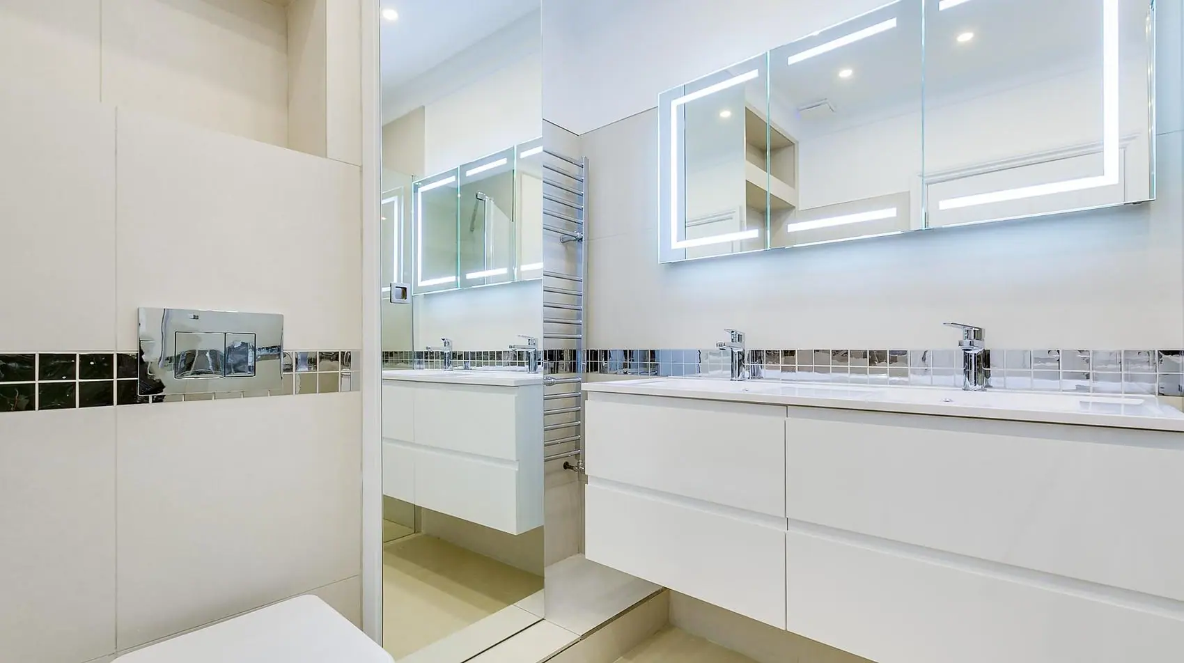 Trafalgar Square apartment